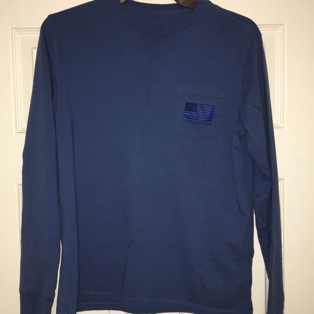 Vineyard Vines T-shirt